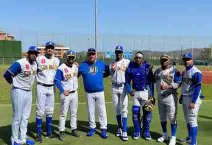 Más de 10 cubanos ven acción en el béisbol de España