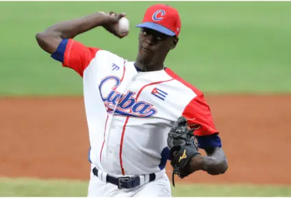 Fuentes: Prometedor pitcher prospecto sale de Cuba