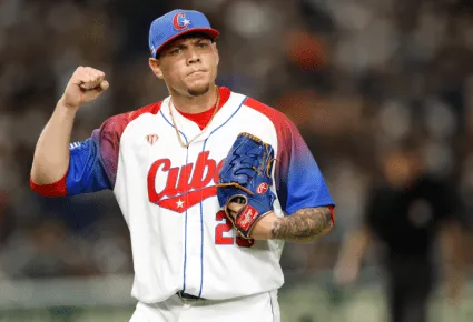BREAKING: Pitcher cubano Yariel Rodríguez no regresará a Japón y buscará firmar en MLB