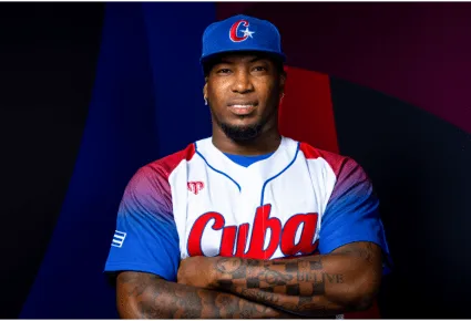 Pitcher de Cuba en el World Baseball Classic es liberado por Oakland Athletics
